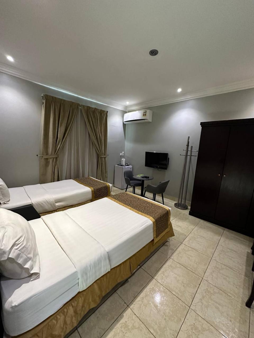 Al Rawda - Hotel Tabuk Esterno foto