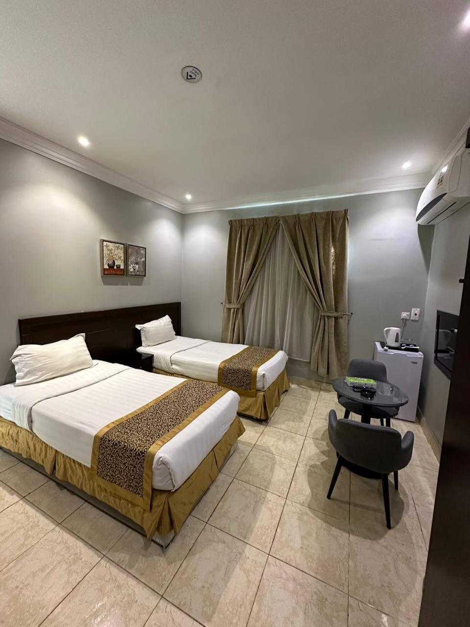 Al Rawda - Hotel Tabuk Esterno foto